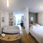 Les Hortensias Blancs Lägenhet *